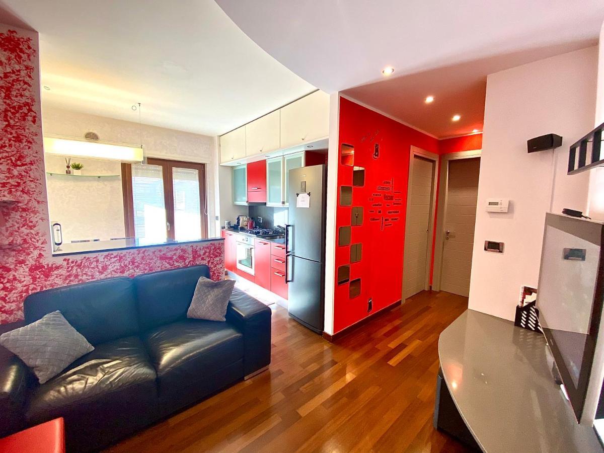 Red House Appartement Monfalcone Buitenkant foto